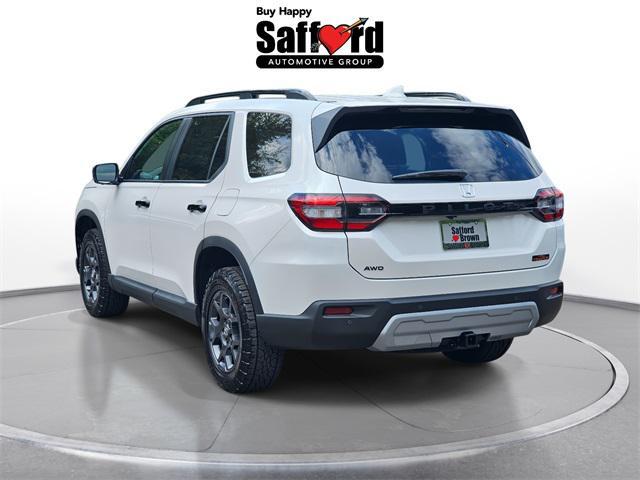 new 2025 Honda Pilot car, priced at $51,145