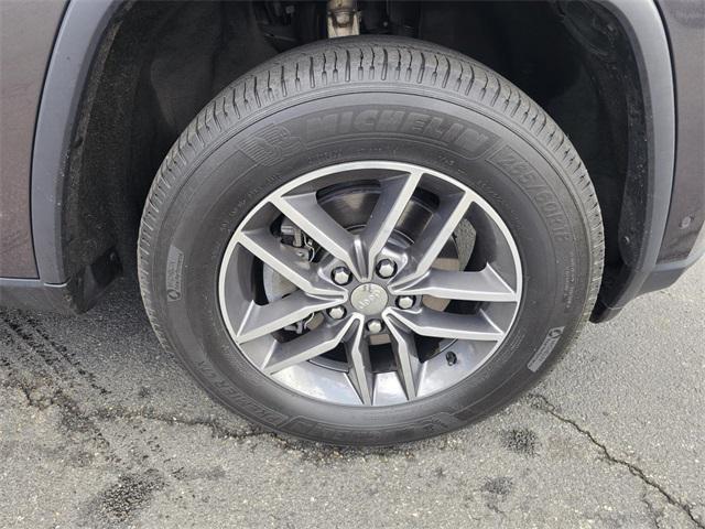 used 2017 Jeep Grand Cherokee car, priced at $14,305