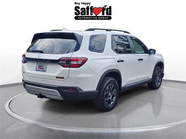 new 2025 Honda Pilot car, priced at $51,145