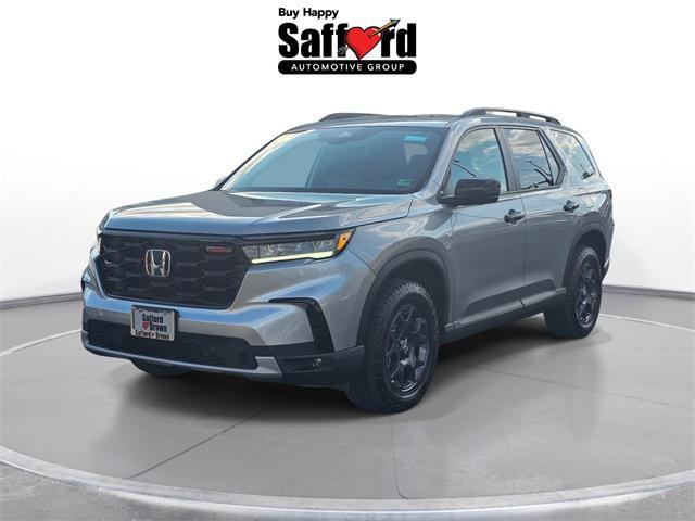 new 2025 Honda Pilot car, priced at $51,170