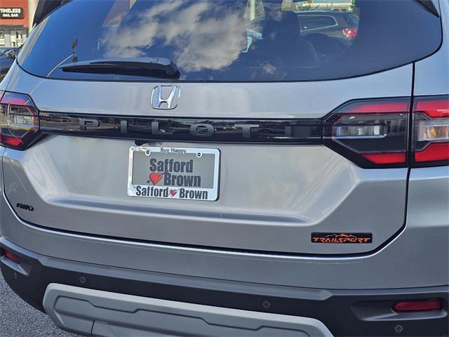 new 2025 Honda Pilot car, priced at $51,170
