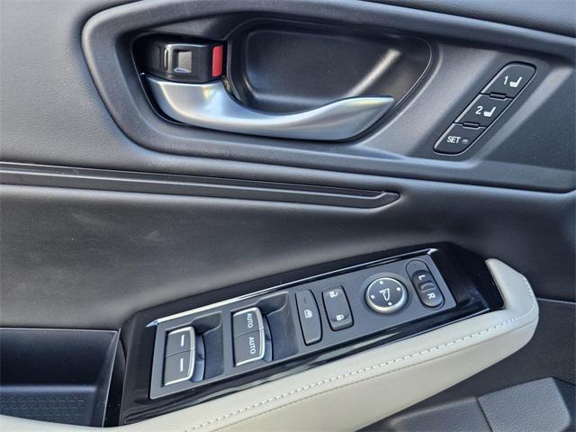 new 2025 Honda Accord Hybrid car, priced at $42,245