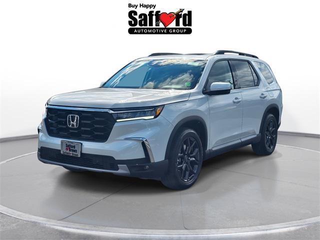 new 2025 Honda Pilot car, priced at $51,345