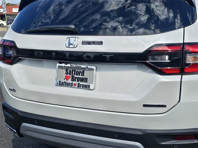 new 2025 Honda Pilot car, priced at $51,345