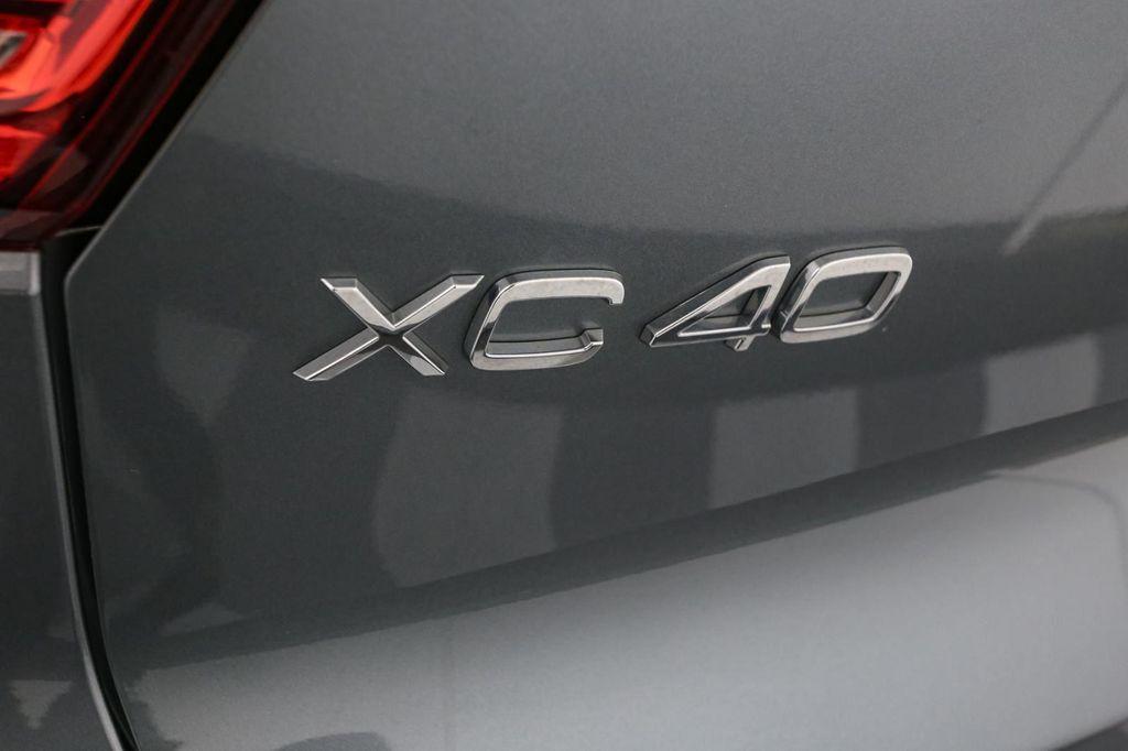used 2019 Volvo XC40 car, priced at $16,707
