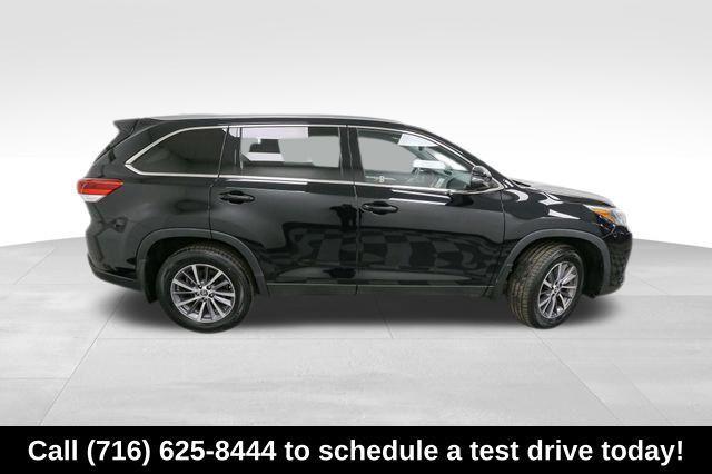 used 2019 Toyota Highlander car, priced at $26,204