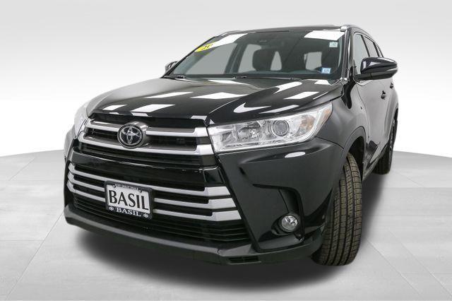 used 2019 Toyota Highlander car, priced at $26,204