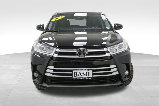 used 2019 Toyota Highlander car, priced at $26,204