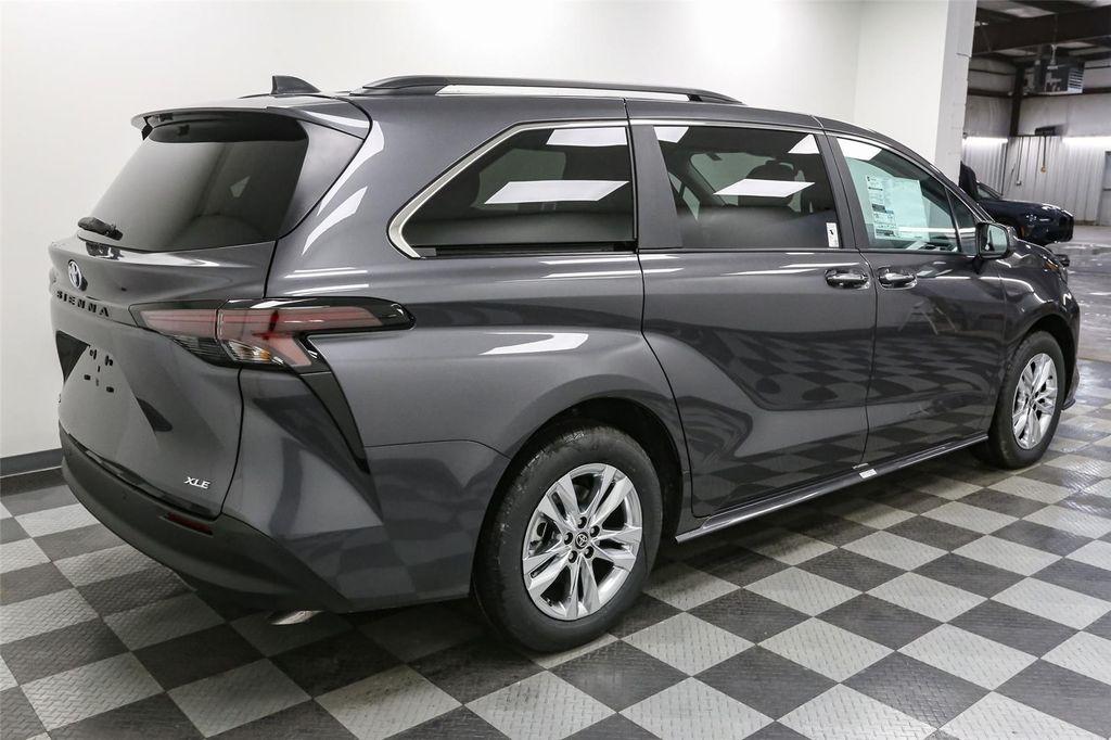 new 2025 Toyota Sienna car