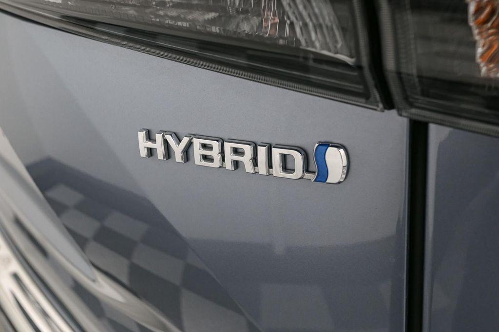 used 2022 Toyota Highlander Hybrid car, priced at $45,999