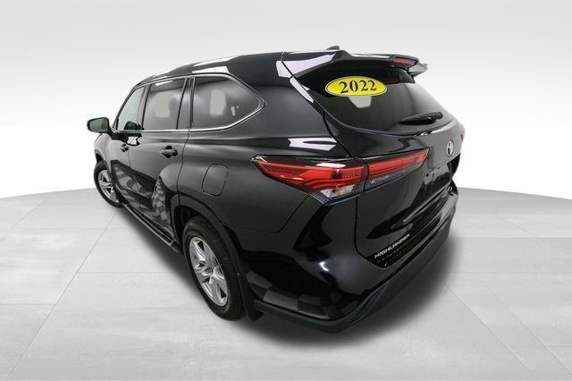 used 2022 Toyota Highlander car, priced at $33,470