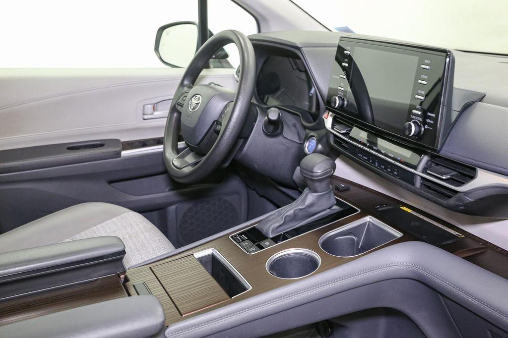 used 2024 Toyota Sienna car, priced at $37,500