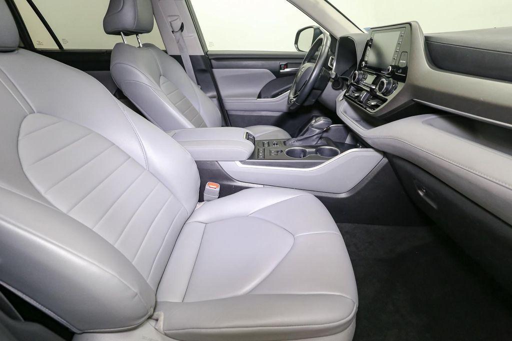 used 2021 Toyota Highlander car