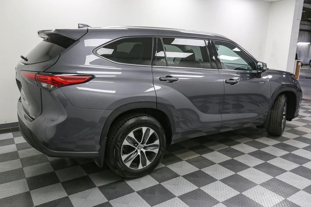 used 2021 Toyota Highlander car