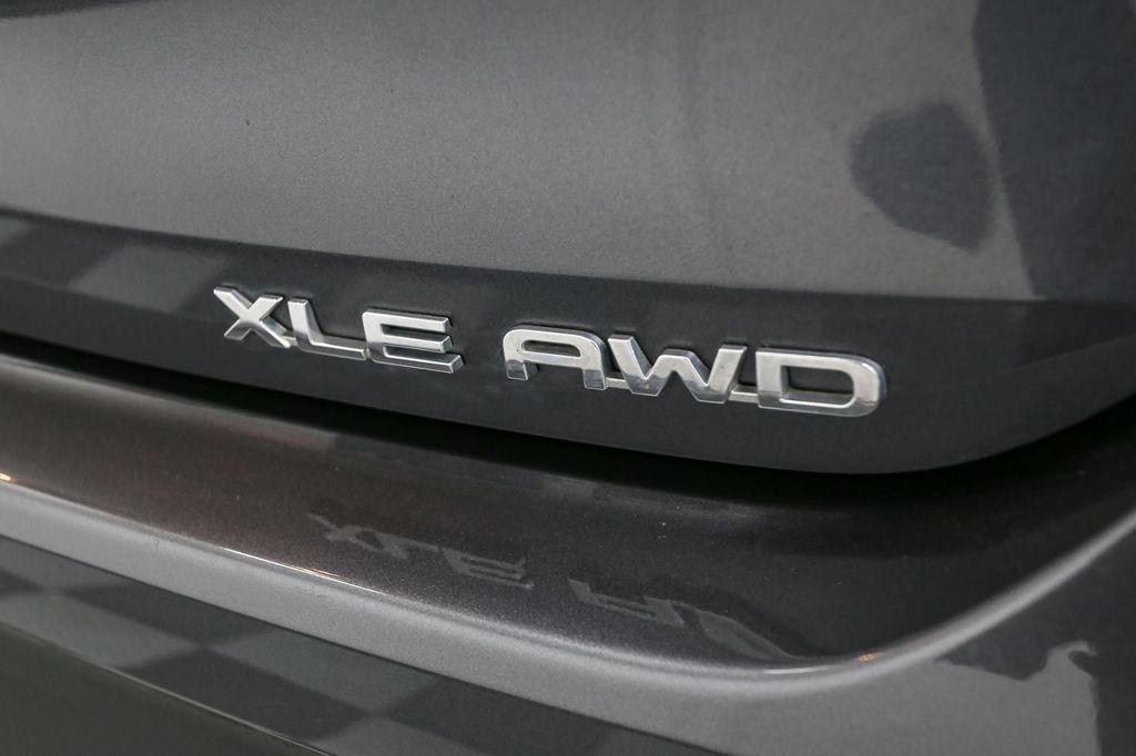 used 2021 Toyota Highlander car