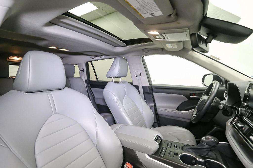 used 2021 Toyota Highlander car