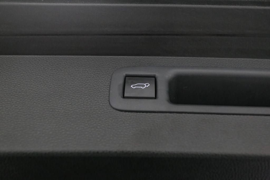 used 2021 Toyota Highlander car