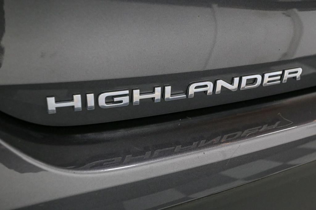 used 2021 Toyota Highlander car