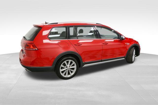 used 2017 Volkswagen Golf Alltrack car, priced at $17,692