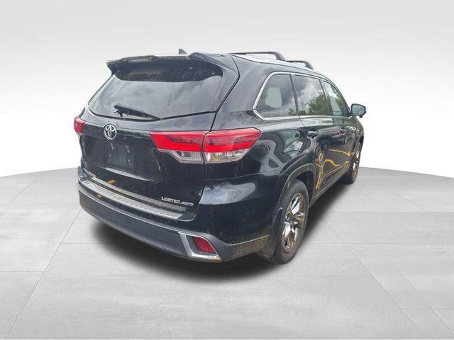used 2018 Toyota Highlander car, priced at $26,345