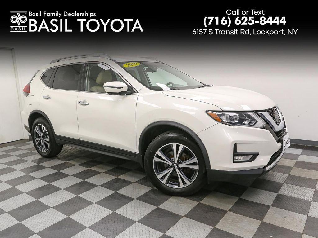 used 2019 Nissan Rogue car, priced at $15,440