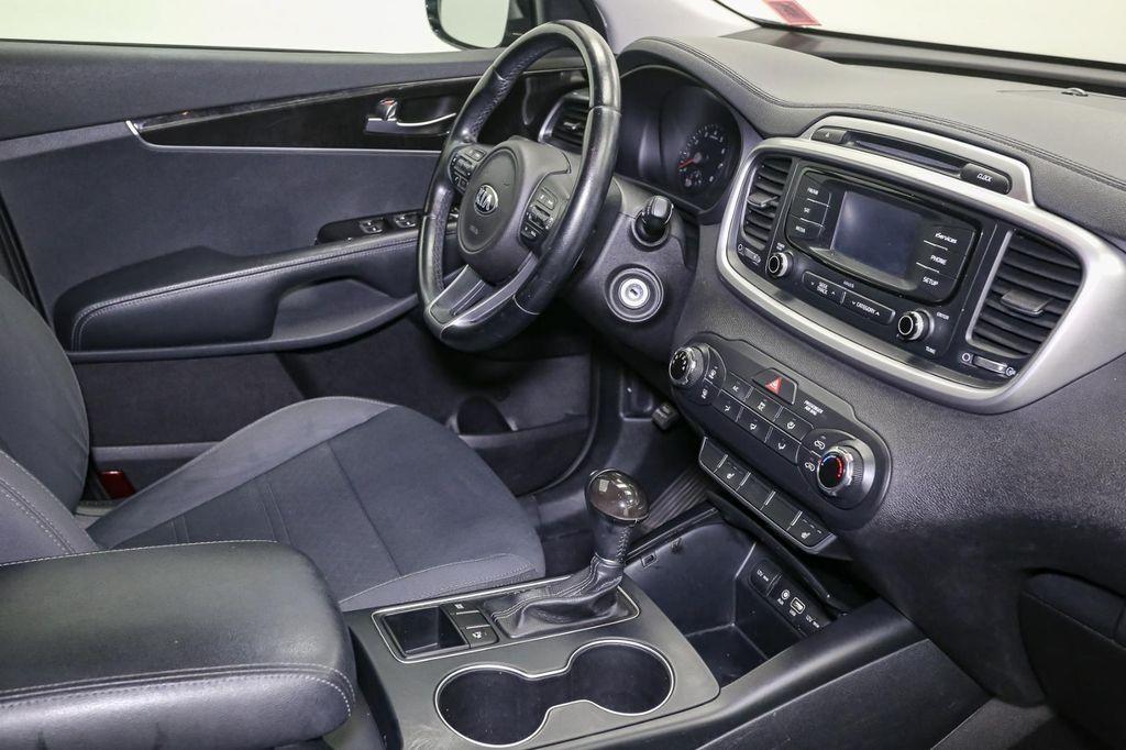 used 2016 Kia Sorento car