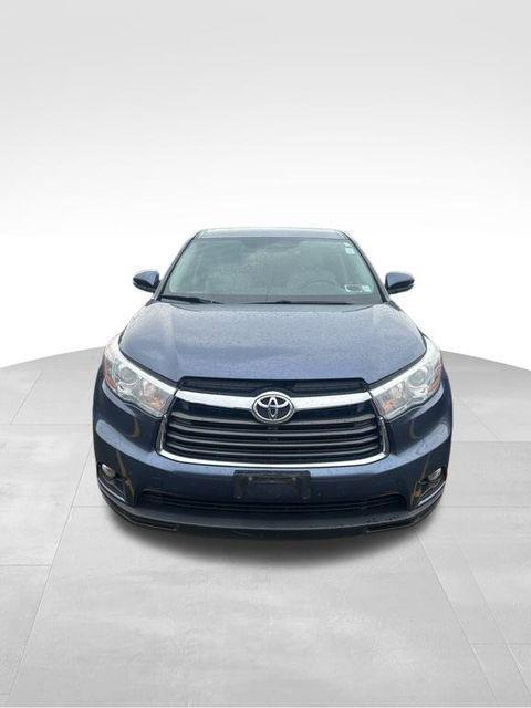 used 2016 Toyota Highlander car, priced at $20,953