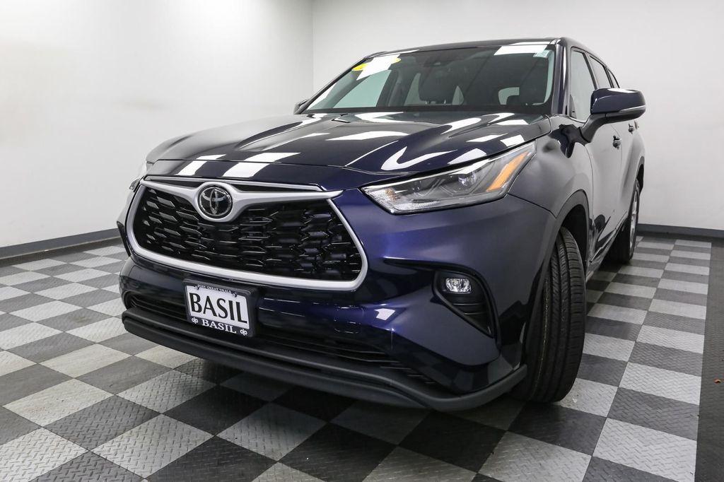 used 2022 Toyota Highlander car