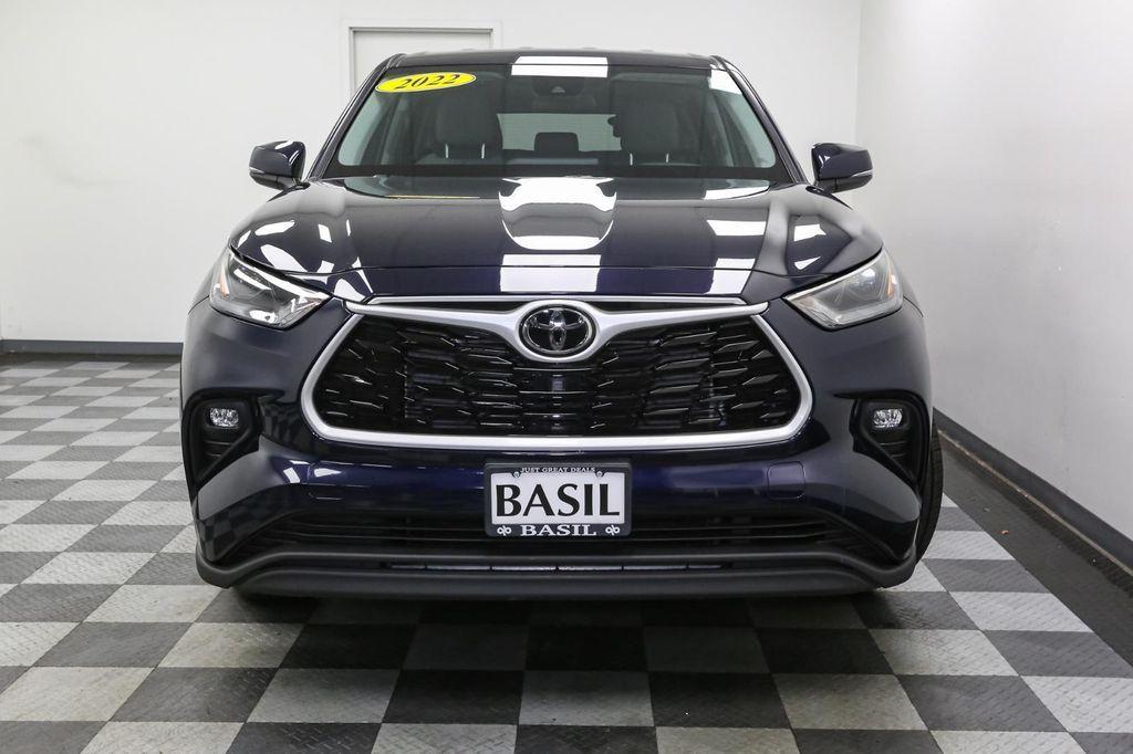used 2022 Toyota Highlander car