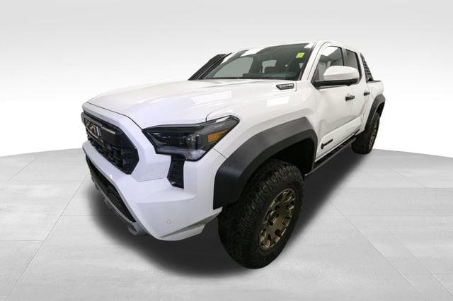 new 2024 Toyota Tacoma Hybrid car