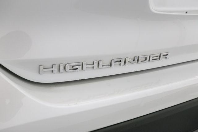 used 2022 Toyota Highlander car, priced at $38,010