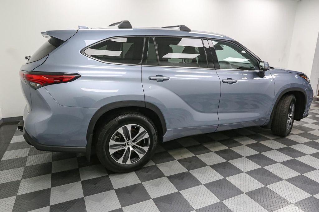 used 2022 Toyota Highlander car
