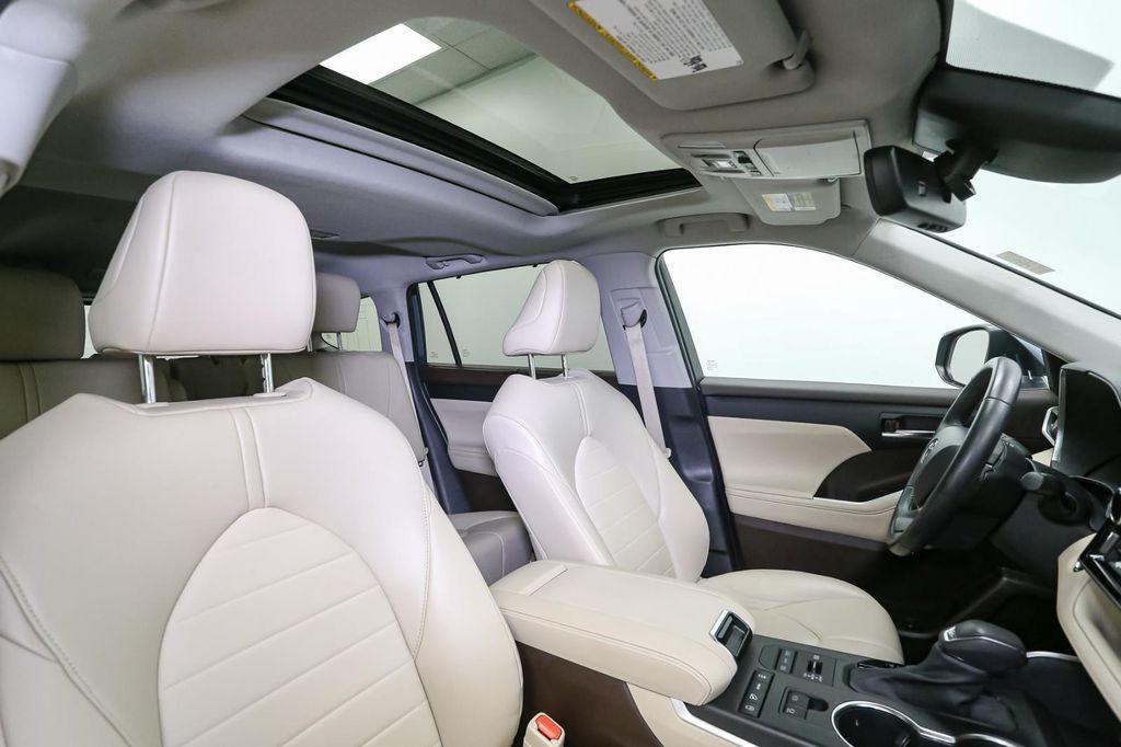used 2022 Toyota Highlander car
