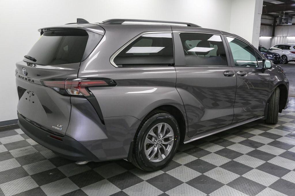 used 2023 Toyota Sienna car, priced at $38,999