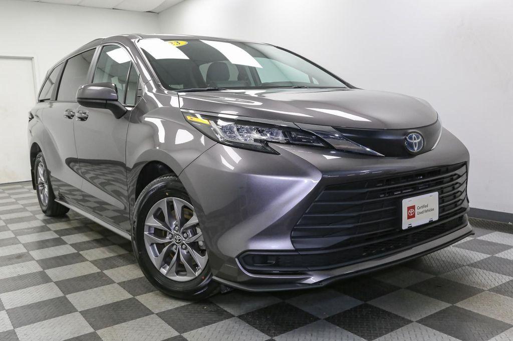 used 2023 Toyota Sienna car, priced at $38,999