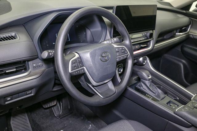 new 2025 Toyota Highlander car, priced at $42,688