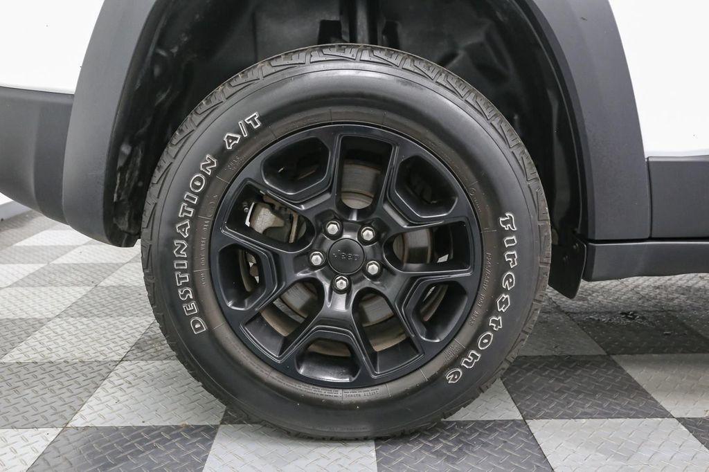 used 2022 Jeep Cherokee car, priced at $22,999