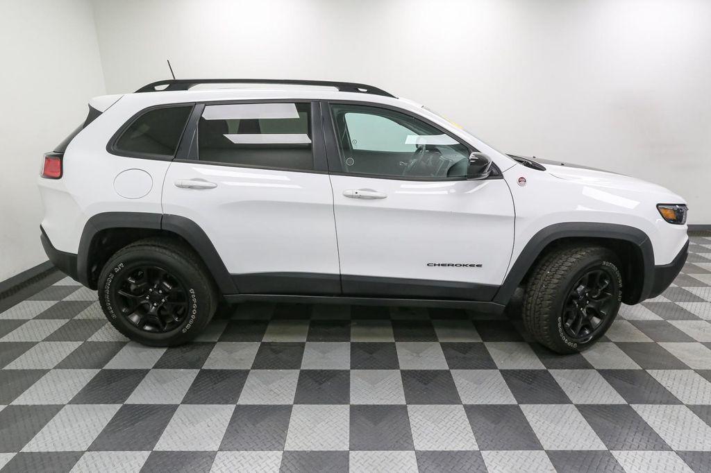 used 2022 Jeep Cherokee car, priced at $22,999