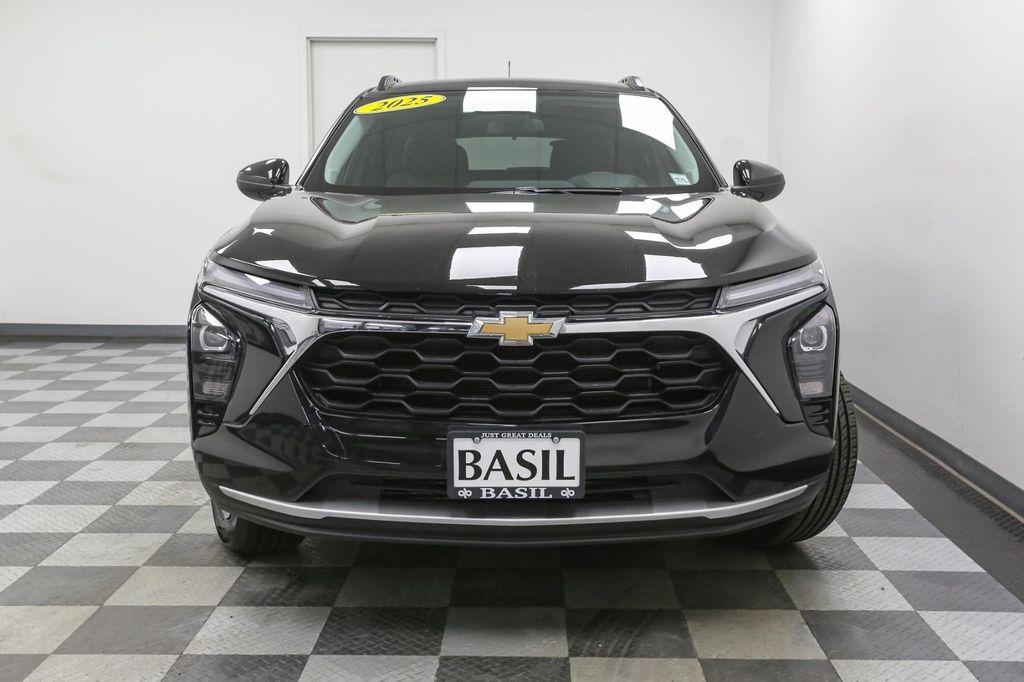 used 2025 Chevrolet Trax car, priced at $21,496