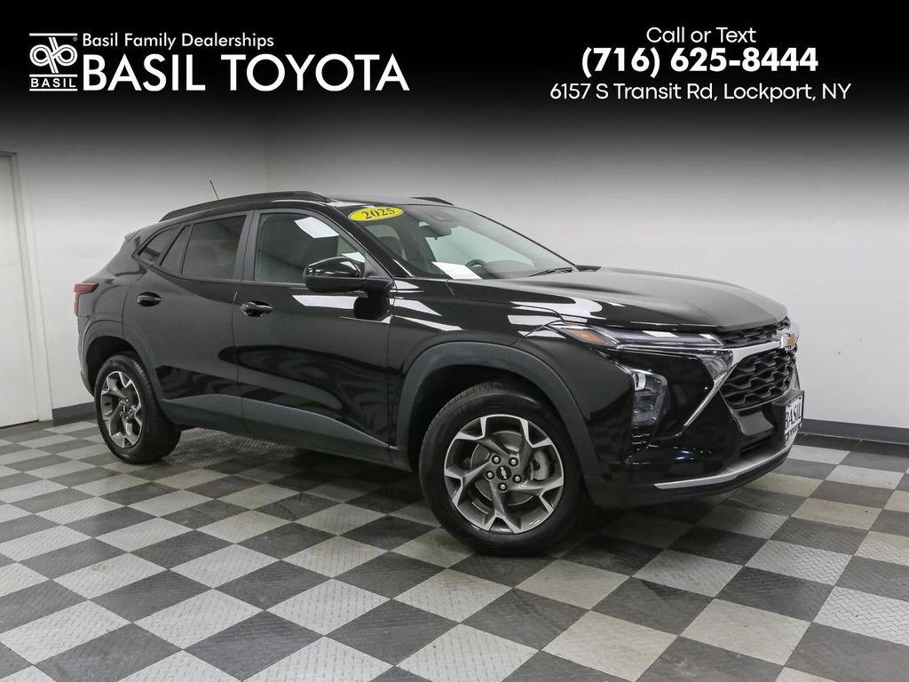 used 2025 Chevrolet Trax car, priced at $21,496