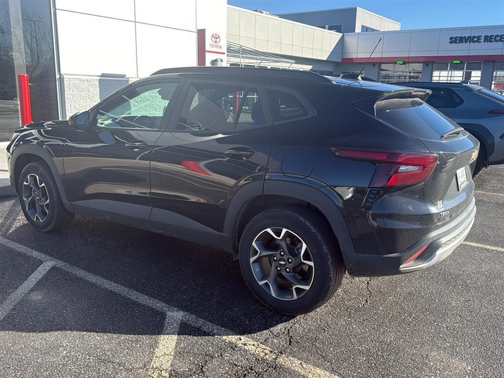 used 2025 Chevrolet Trax car, priced at $21,496