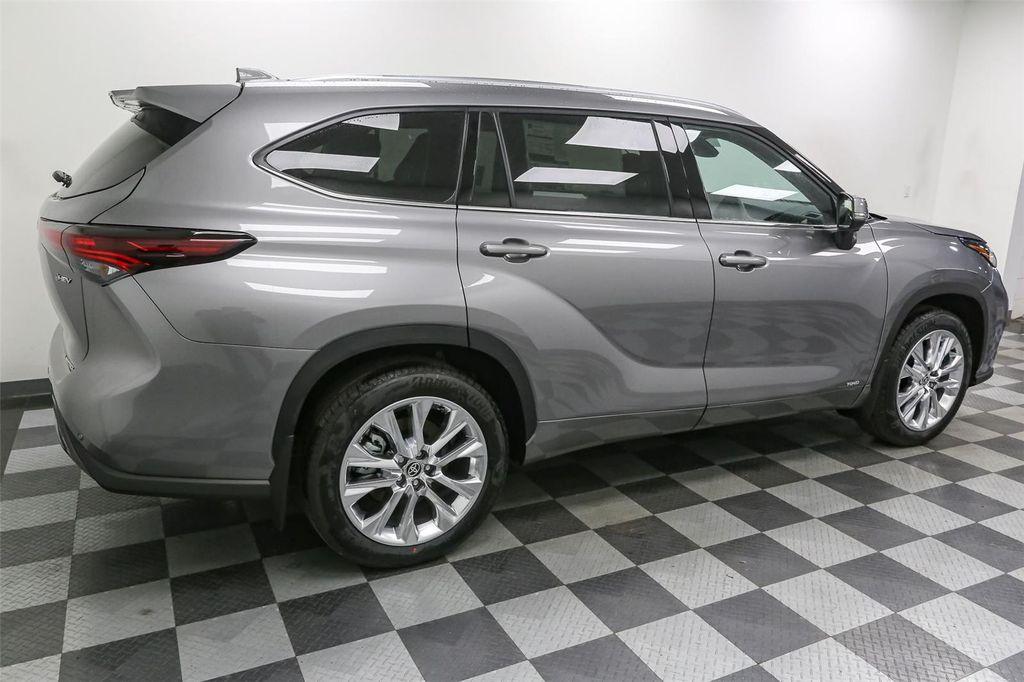 new 2025 Toyota Highlander Hybrid car, priced at $54,473