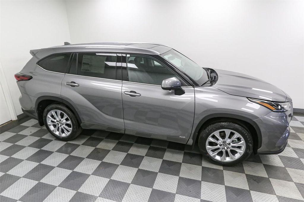 new 2025 Toyota Highlander Hybrid car, priced at $54,473