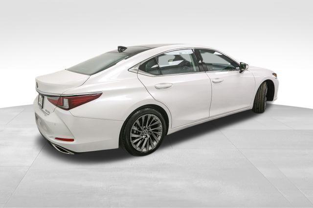 used 2024 Lexus ES 350 car, priced at $49,997
