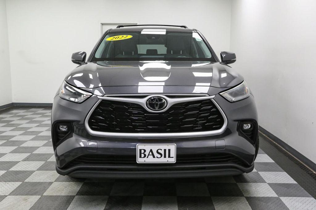 used 2022 Toyota Highlander car