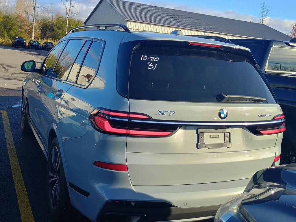 used 2023 BMW X7 car