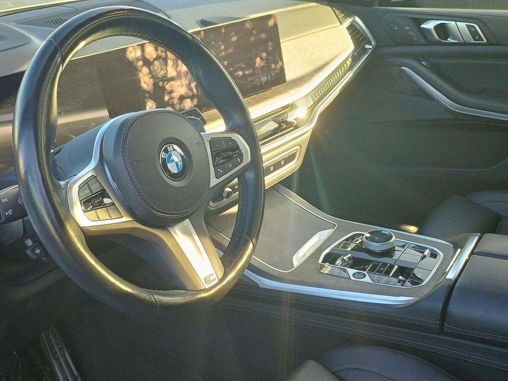 used 2023 BMW X7 car