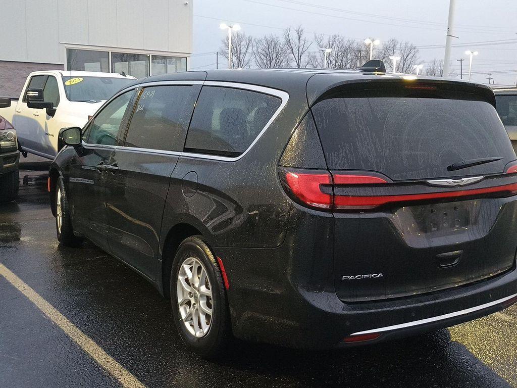 used 2024 Chrysler Pacifica car, priced at $27,999
