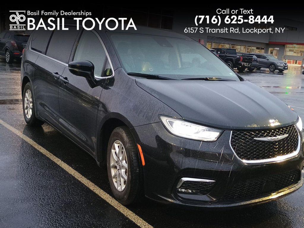 used 2024 Chrysler Pacifica car, priced at $27,999