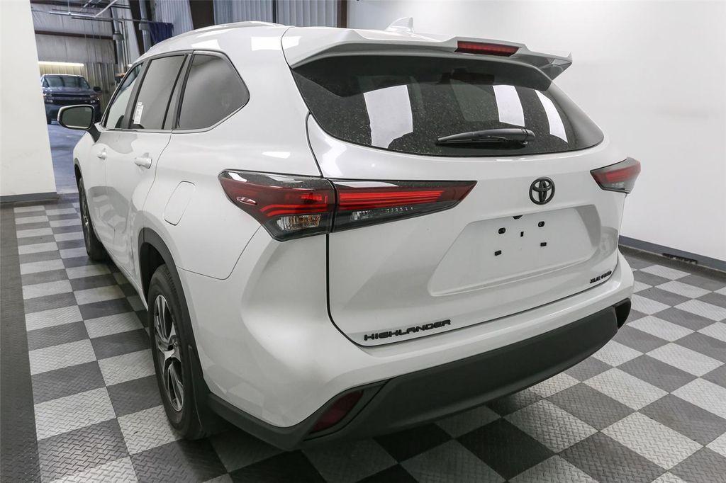 new 2025 Toyota Highlander car, priced at $47,779